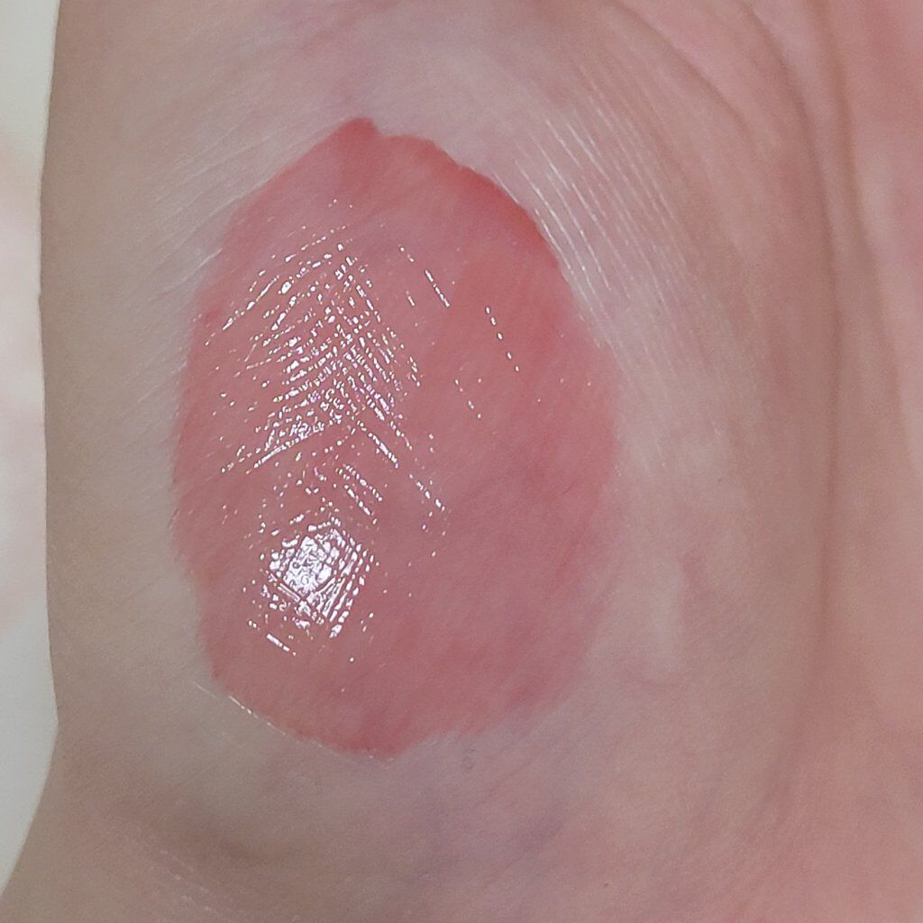 グリスニングウォータリングティント/FlowerKnows/リップティントを使ったクチコミ（2枚目）