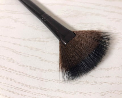 ファンパウダー ブラシ/ローラ メルシエ/メイクブラシを使ったクチコミ(2枚目)