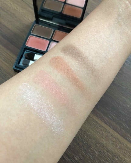 ムーンブルーム カラーリングアイズ/RMK/アイシャドウパレットを使ったクチコミ(2枚目)