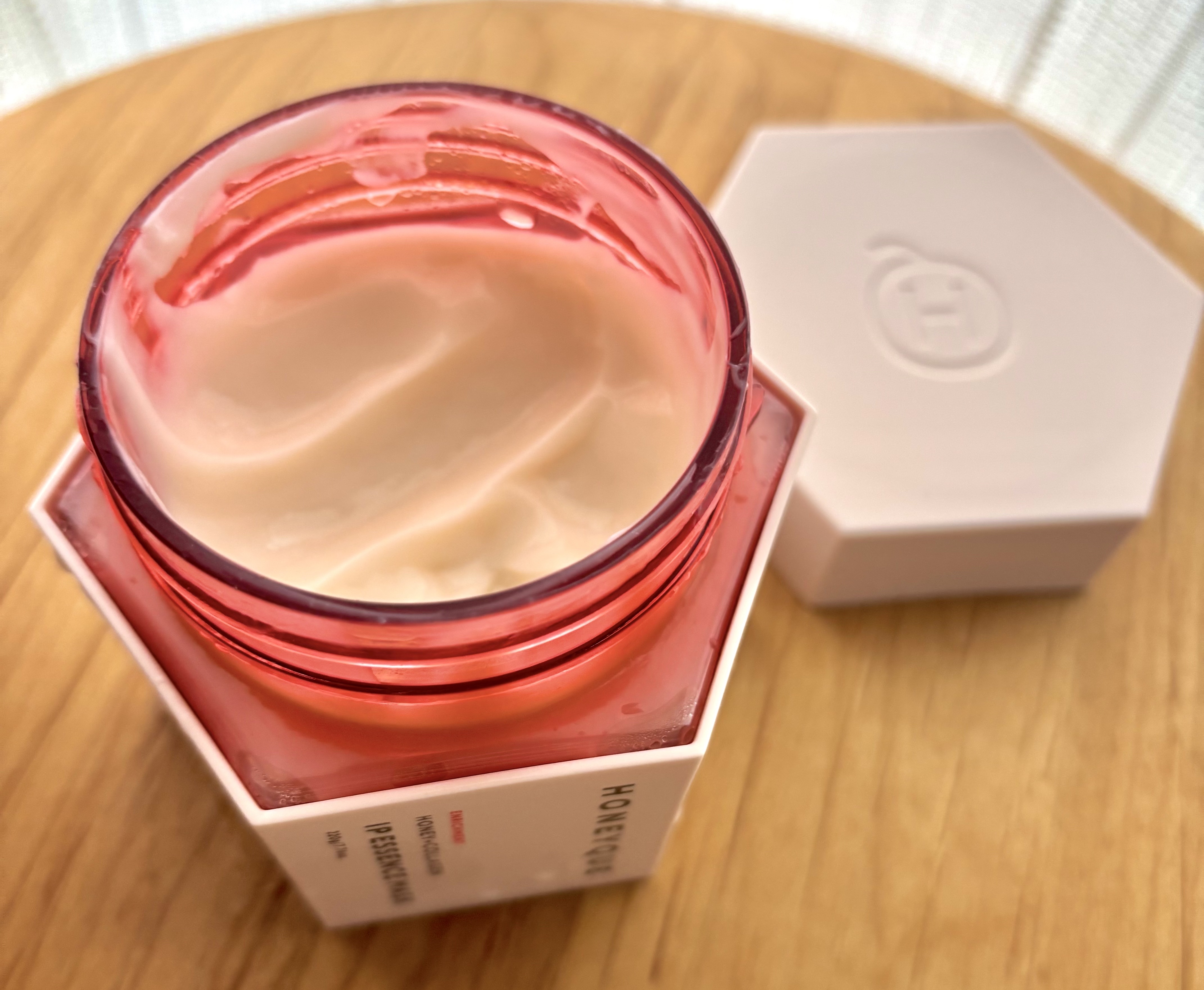 ハニーク エンリッチメント IPエッセンスマスク 集中パック/ハニーク/洗い流すヘアトリートメントを使ったクチコミ（2枚目）