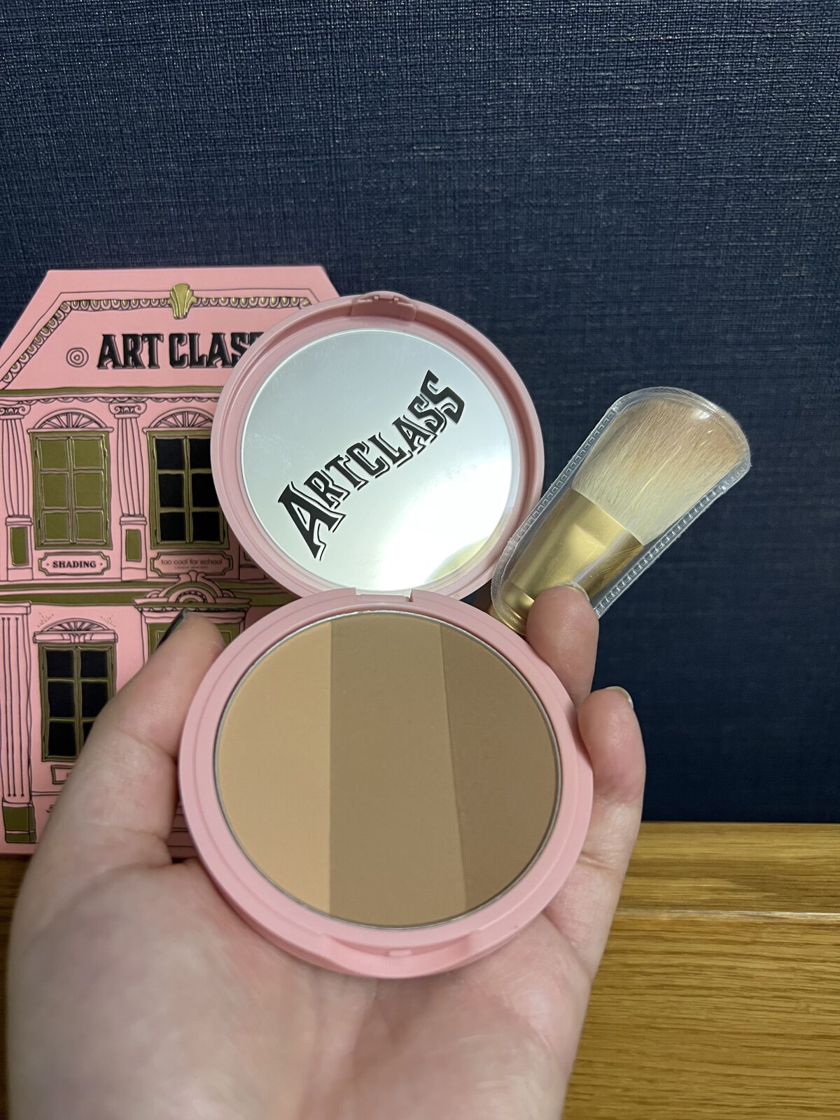 アートクラスバイロダン シェーディング バイロダンシェーディングブティックエディション 01 クラシック/too cool for school/シェーディングを使ったクチコミ（3枚目）