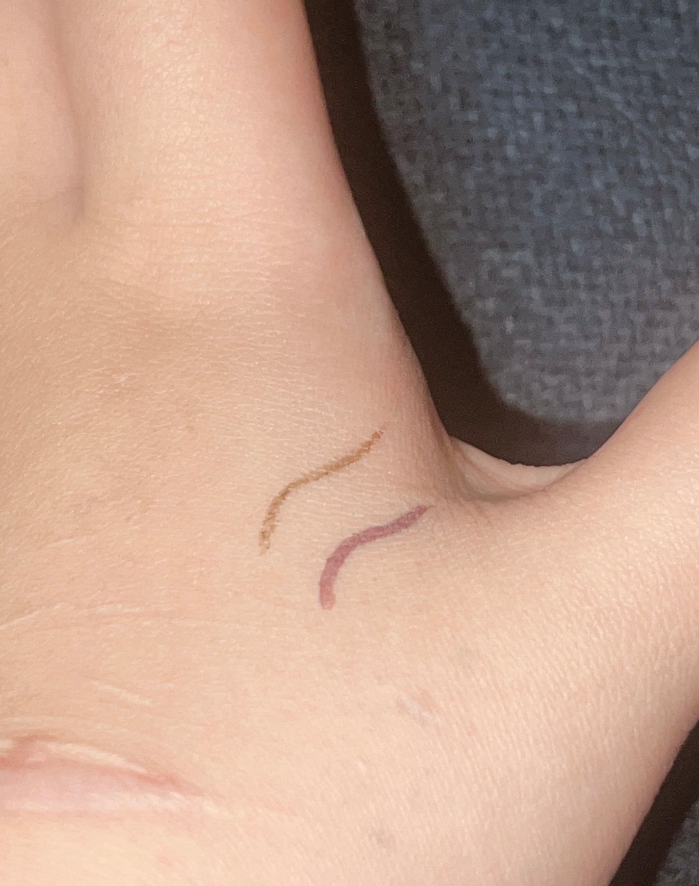 ウルトラカラー アイライナー/MAYBELLINE NEW YORK/リキッドアイライナーを使ったクチコミ(2枚目)