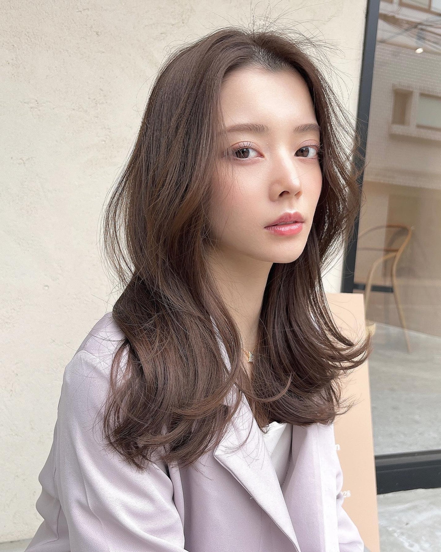 HARUNA on LIPS 「重めの毛先の質感に低めのレイヤー🫶柔らかいラベンダーを加えたオ..」(3枚目)