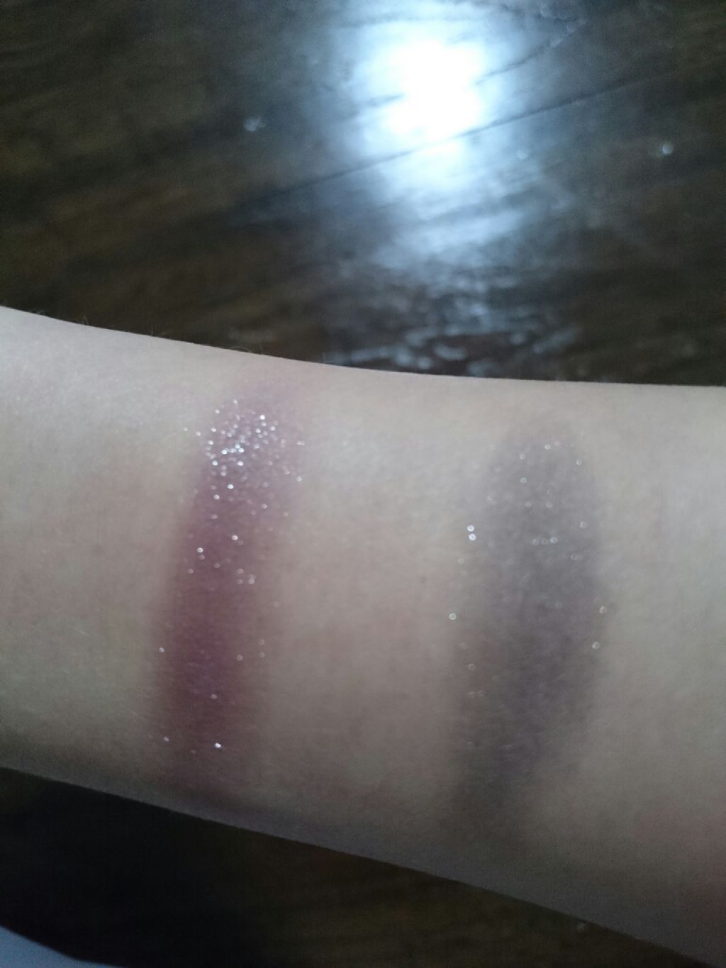 プレスト ピグメント ブラック グレープ/M・A・C/プレストパウダーを使ったクチコミ（2枚目）