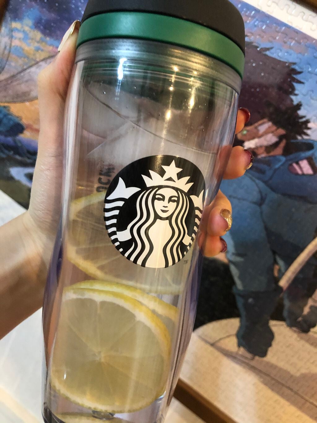 はいせのじぶんよう on LIPS 「デトックスウォーターなるものを作ってみた。レモン3切れしおパラ..」(1枚目)