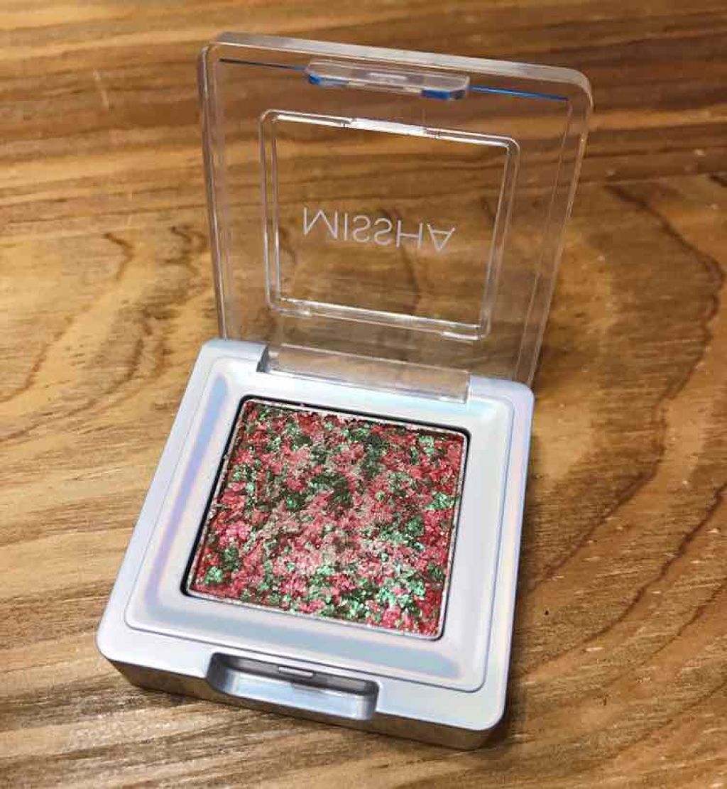 グリッタープリズム シャドウ/MISSHA/グリッターを使ったクチコミ（2枚目）