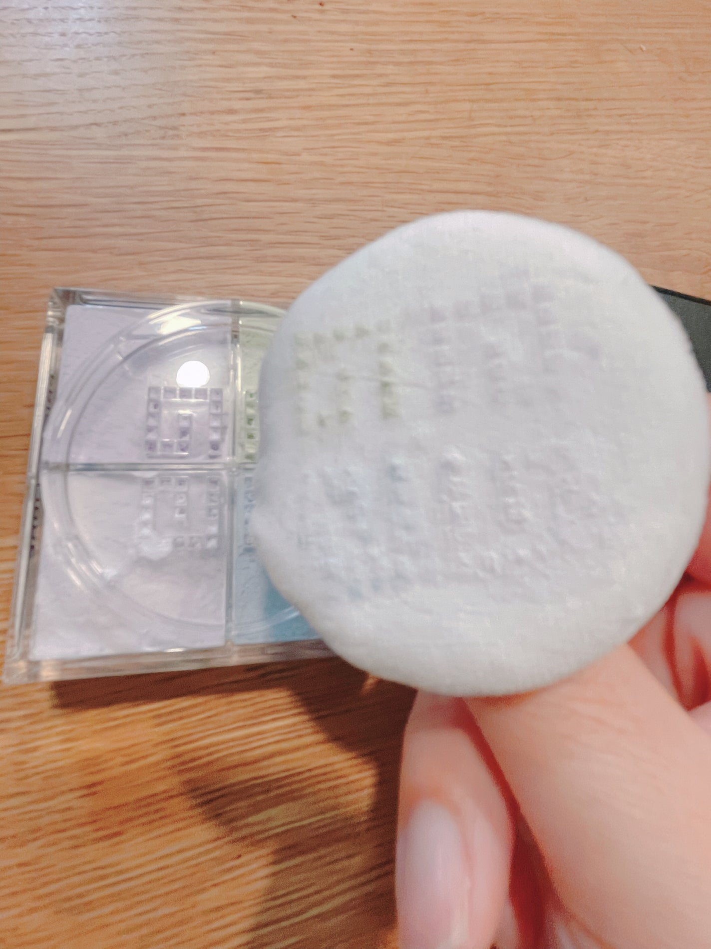 プリズム・リーブル/GIVENCHY/ルースパウダーを使ったクチコミ(3枚目)