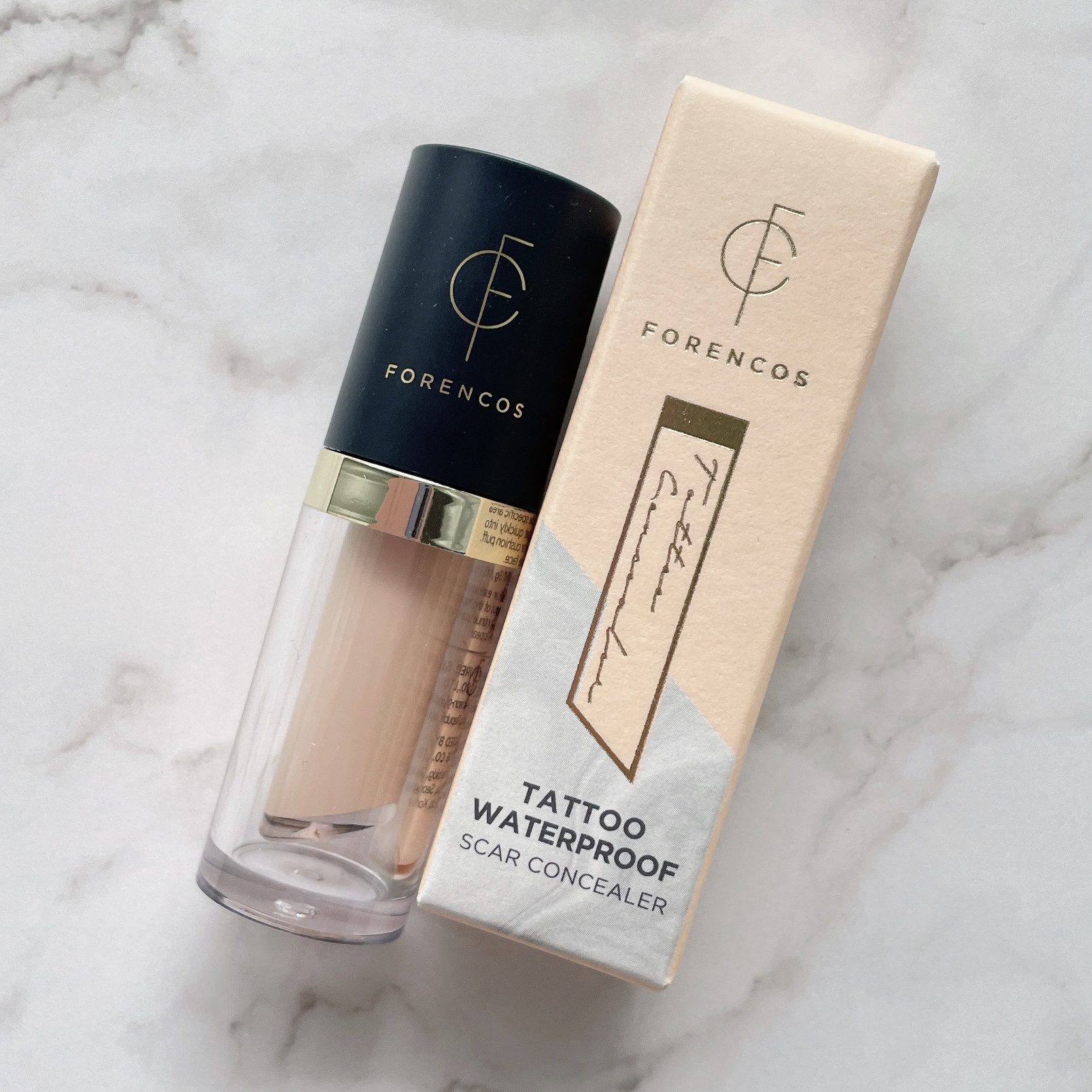 タトゥーウォータープルーフスカーコンシーラー 01 ライトベージュ/フォレンコス/リキッドコンシーラーを使ったクチコミ（2枚目）