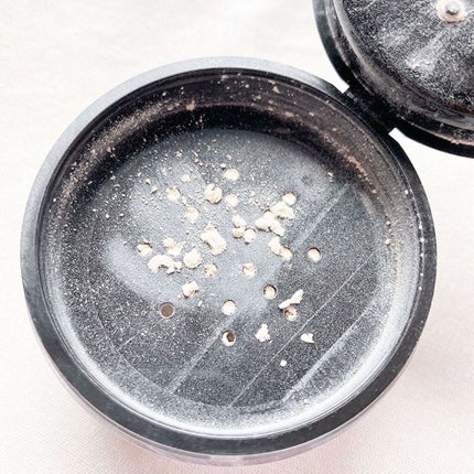 アドバンスドエシリアルスムースオペレーター ルースパウダー/THREE/ルースパウダーを使ったクチコミ(4枚目)