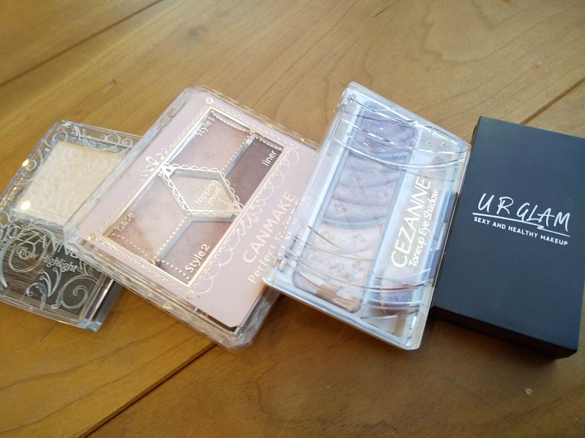 トーンアップアイシャドウ/CEZANNE/アイシャドウパレットを使ったクチコミ（1枚目）