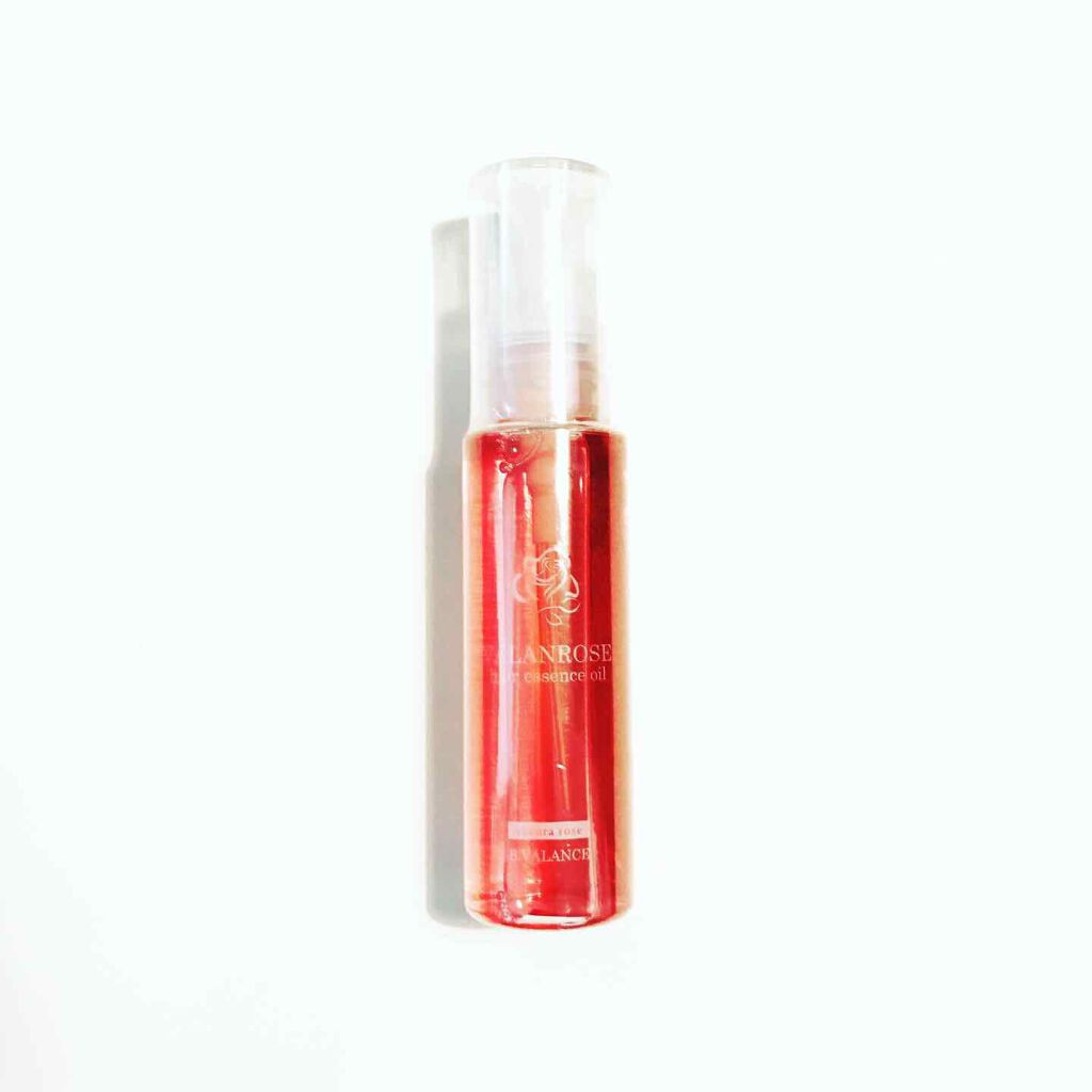 tomto on LIPS 「桜の爽やかな香りで上品なヘアオイル♡くせ毛でうねる、広がりやす..」(1枚目)