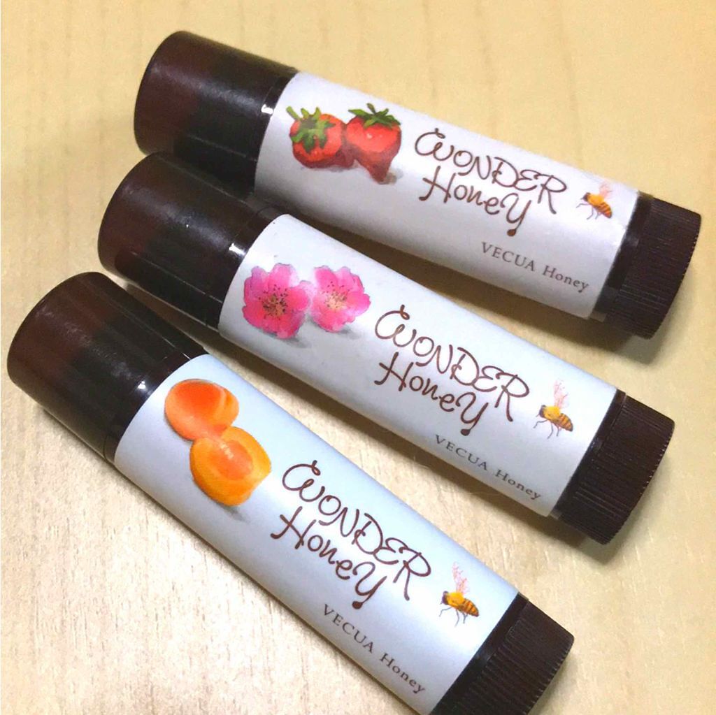ワンダーハニー 色づくジューシー蜜リップ/VECUA Honey/リップクリームを使ったクチコミ(1枚目)
