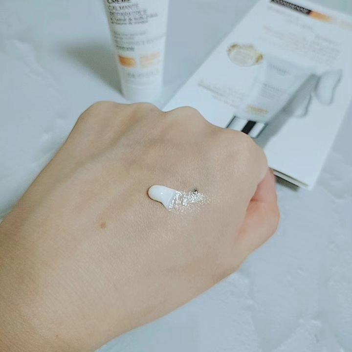 クレーム キャルモンテ レパラ/コンダンセ パリ/フェイスクリームを使ったクチコミ（3枚目）