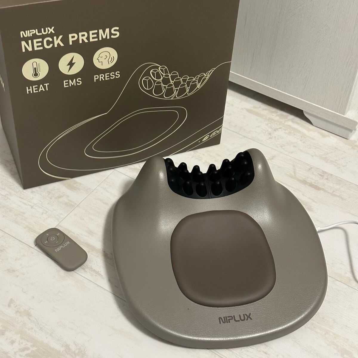 NECK PREMS/NIPLUX/ネックマッサージャーを使ったクチコミ（2枚目）