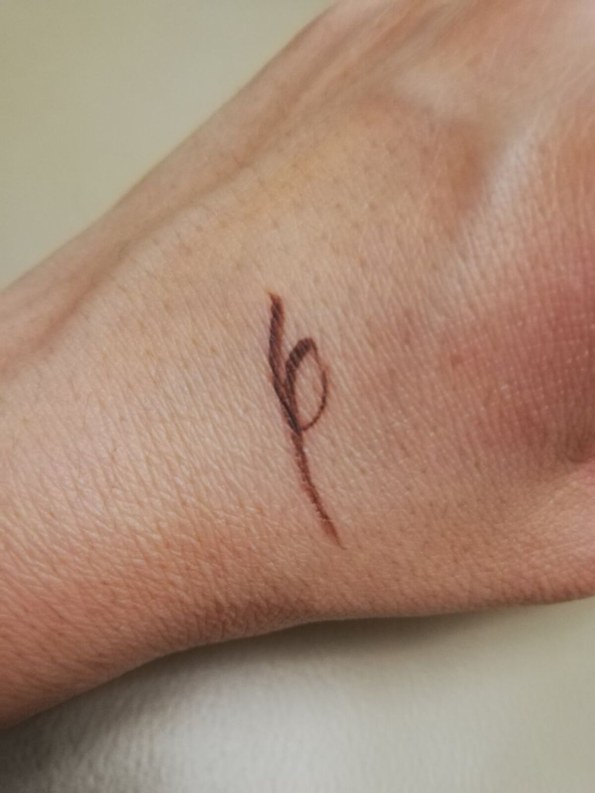 1DAY TATTOO プロキャスト ザ・アイライナー/K-パレット/リキッドアイライナーを使ったクチコミ(3枚目)