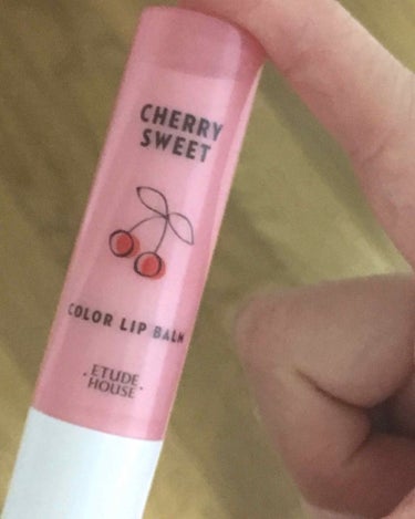 エチュードハウス 
COLOR LIP BALM PK001

学校で使えるリップが欲しいと思い購入しました😊

PK001番は薄いピンクでとても可愛い色です💗
色が薄いので主張しすぎず学校でも使いやす