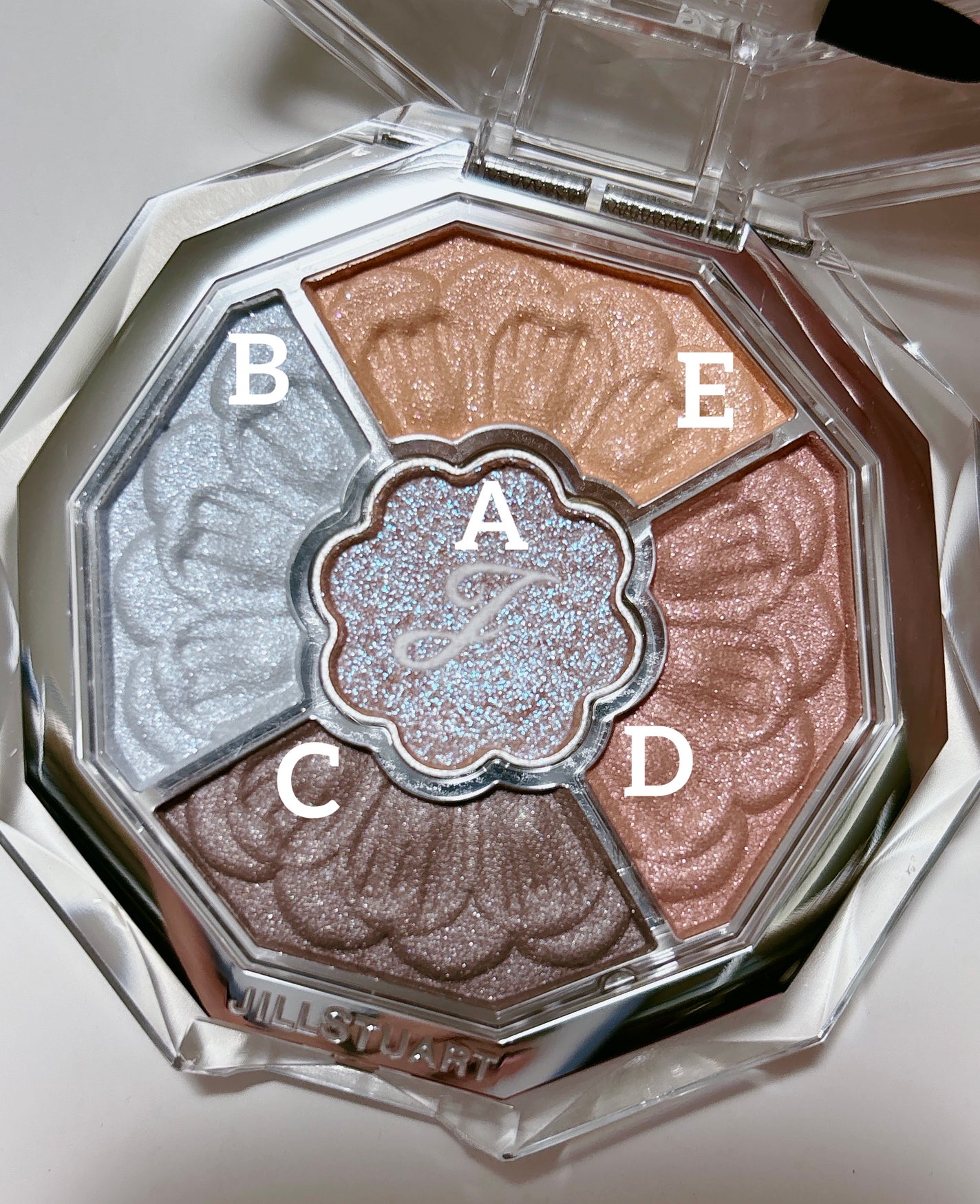 ジルスチュアート ブルームクチュール アイズ ジュエルドブーケ/JILL STUART/アイシャドウパレットを使ったクチコミ(2枚目)