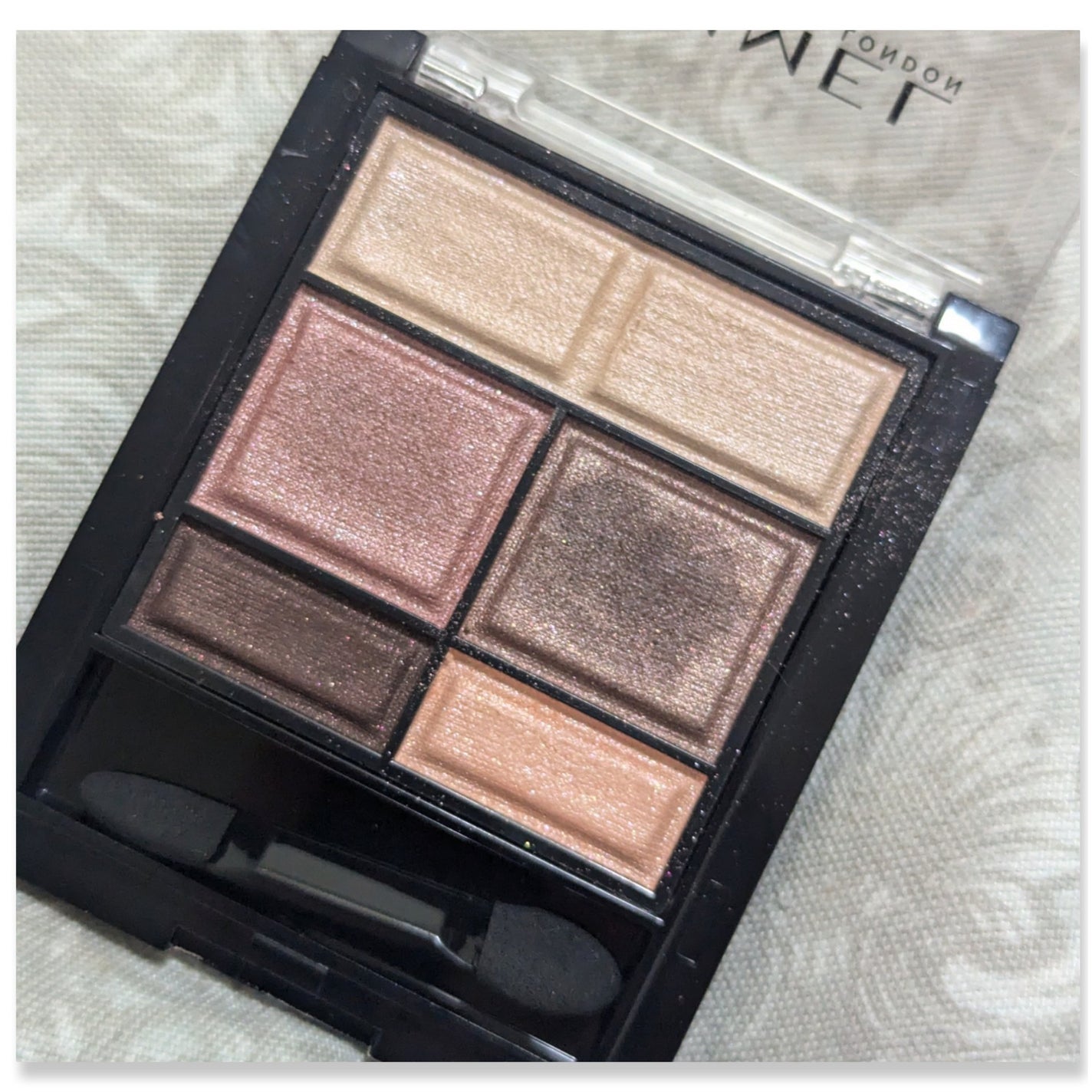 ワンダー スウィート アイシャドウ/リンメル ロンドン/アイシャドウパレットを使ったクチコミ(3枚目)