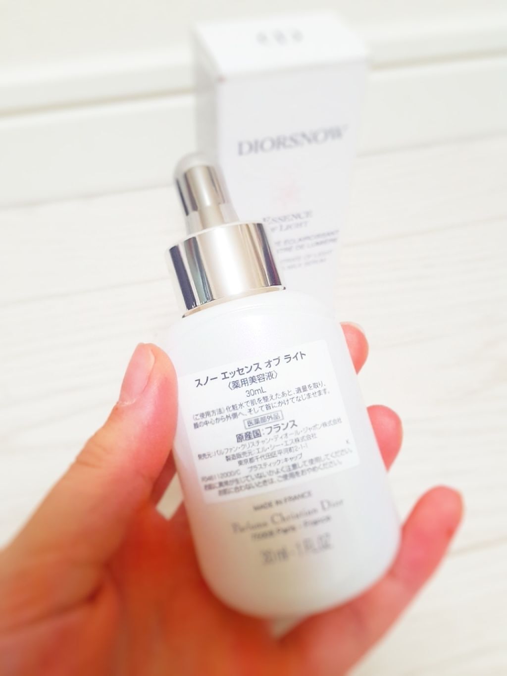 スノー エッセンス オブ ライト (医薬部外品)/Dior/美容液を使ったクチコミ(2枚目)