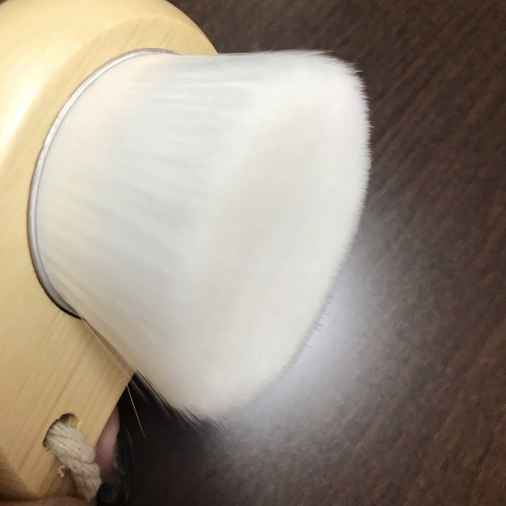 ごくやわ洗顔ブラシ 極細毛先/DAISO/その他スキンケアグッズを使ったクチコミ(2枚目)