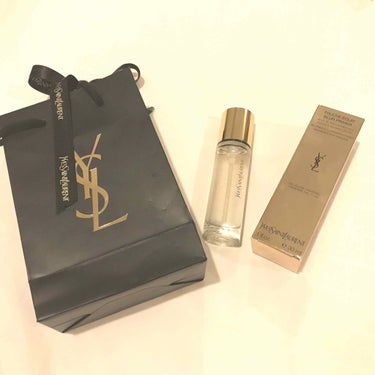 🌻 初投稿 自分用メモ 🌻

YSL
ラディアント タッチ ブラー プライマー


ずっと欲しくて友達に言っていたら誕生日にプレゼントしてくれました＼(^^)／

はっきり言って、良いのか悪いのわかりま