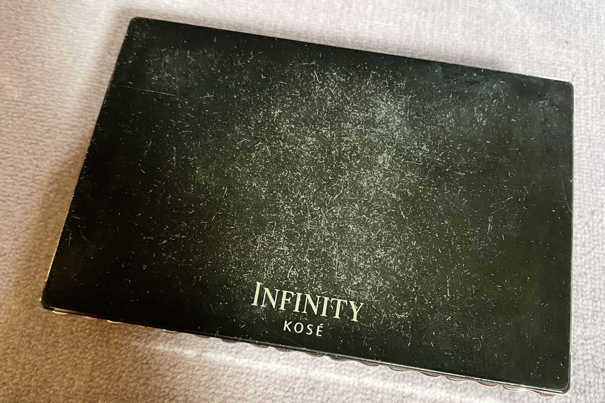 みさきちのクチコミ「ボロボロになっても使ってるw

【使った商品】
インフィニティ　スキンジェニック ファンデーシ.....」（1枚目）