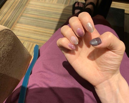 fresh_cosme_tas on LIPS 「#シンプル秋ネイル#パープル#マットネイル#ミラーネイル#はじ..」(1枚目)