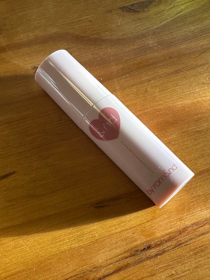 アンドバイロムアンド グラッシーボムティント/&nd by rom&nd/リップティントを使ったクチコミ(2枚目)