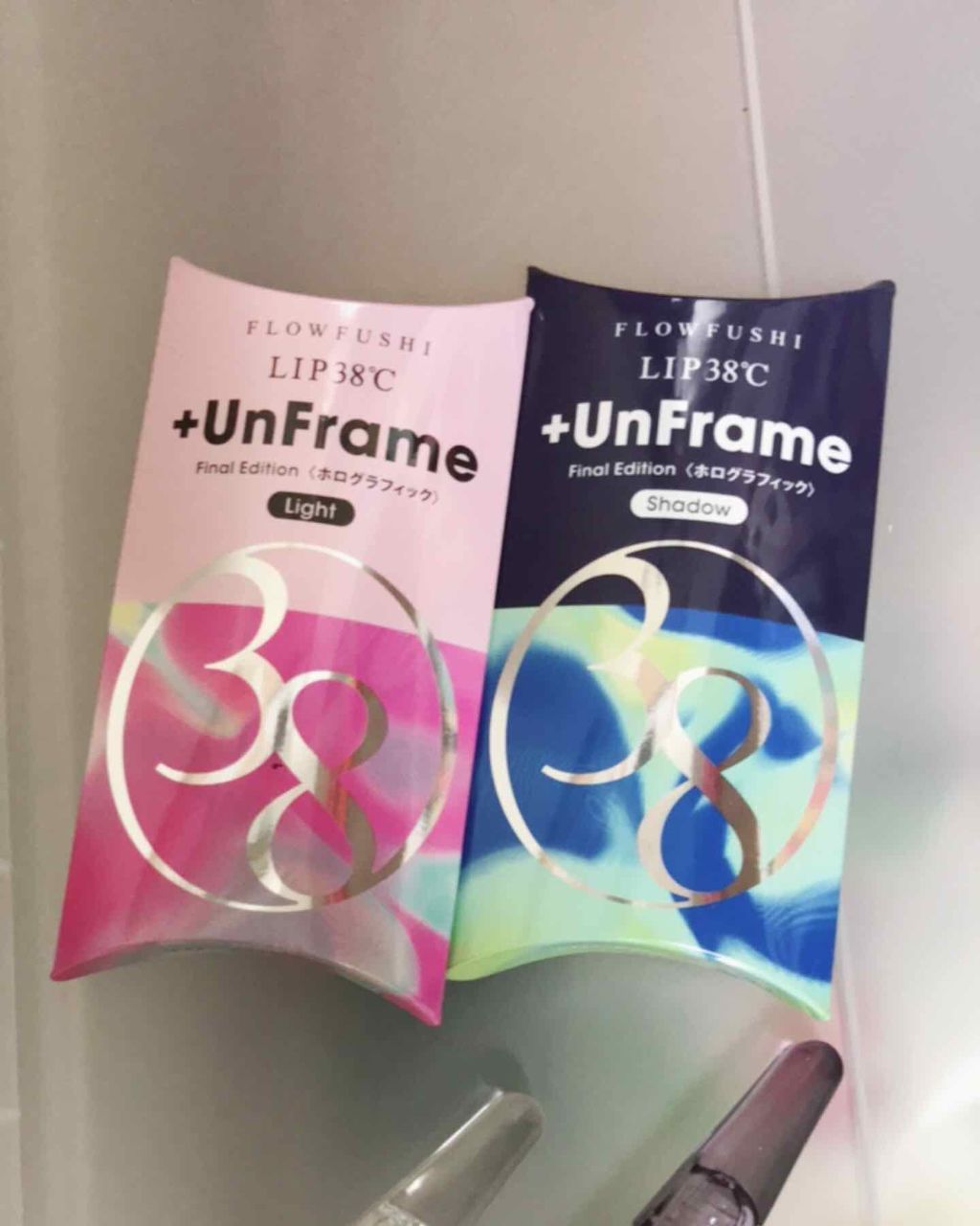 LIP38℃ +UnFrame<ホログラフィック>/UZU BY FLOWFUSHI/リップグロスを使ったクチコミ（1枚目）