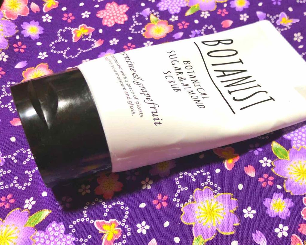 ボタニカルシュガー&バタースクラブ(カシス&ローズ)/BOTANIST/ボディスクラブを使ったクチコミ(1枚目)