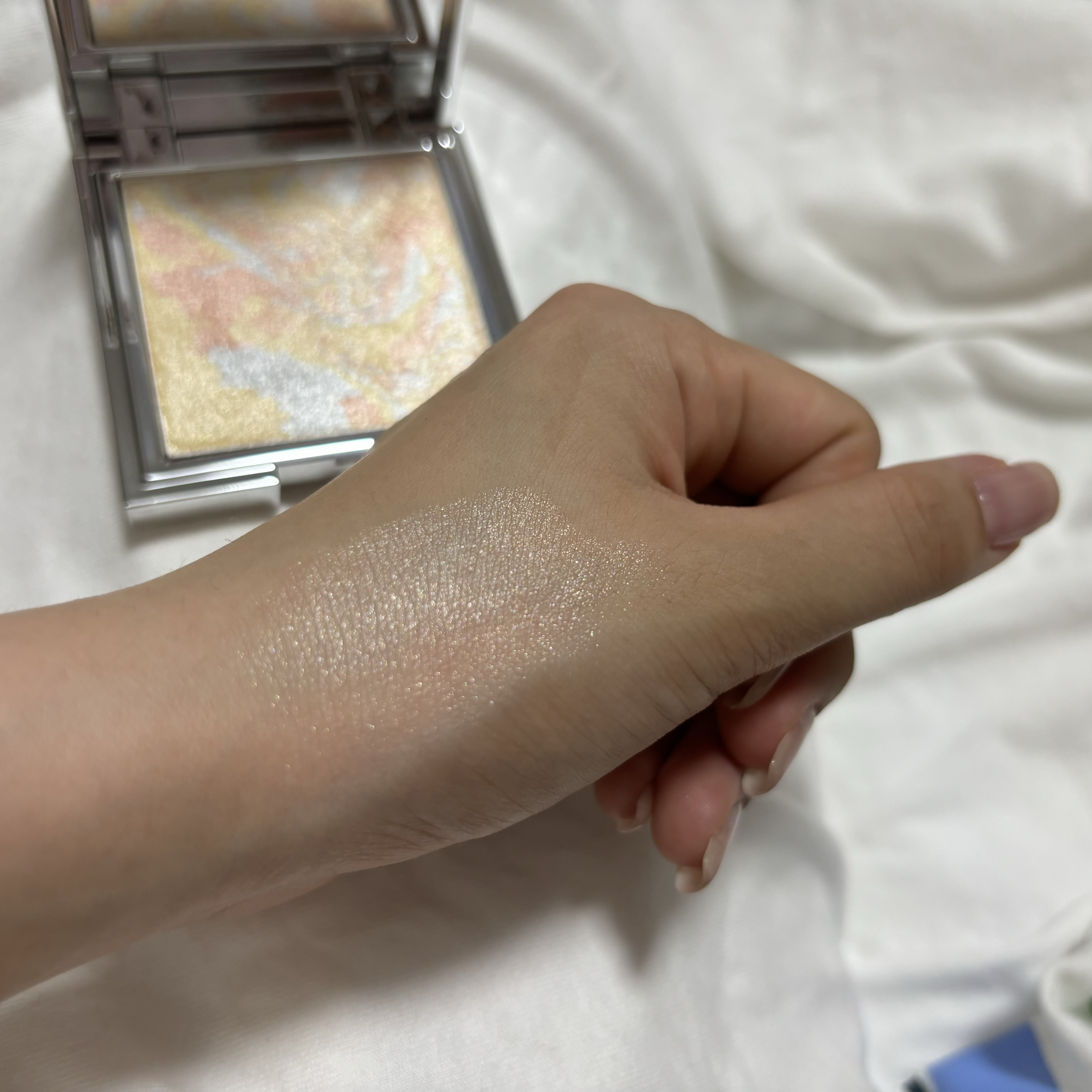 スキンルミナスハイライター/DEAR DAHLIA/パウダーハイライトを使ったクチコミ（3枚目）