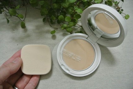 グレイシィ プレミアムパクトのクチコミ「肌につけてみた第一印象は、
ナチュラルにカバーしてくれる
ということでした。
ボテっ.....」(1枚目)