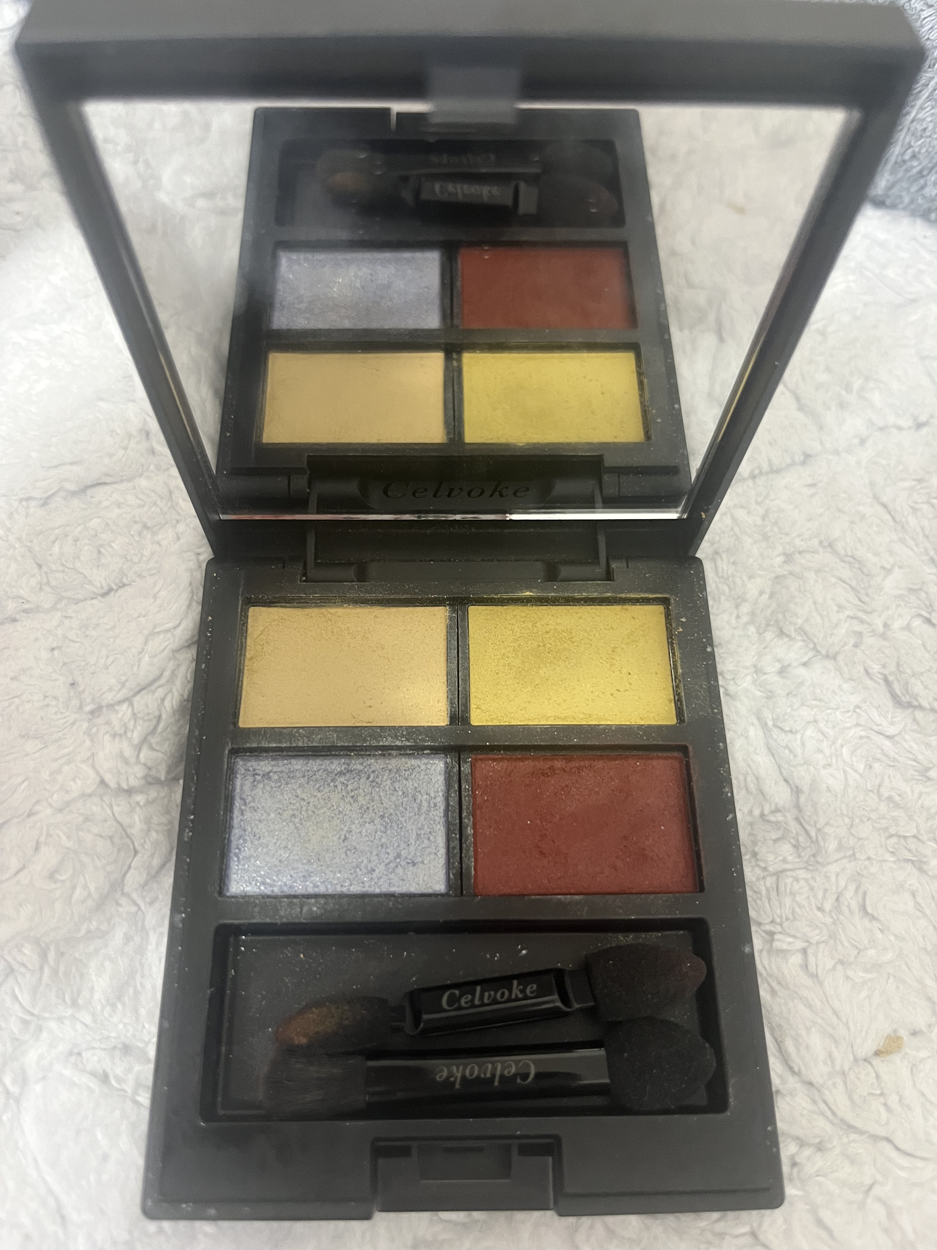 セルヴォーク ヴァティック アイパレット 04 ピスタチオレッド/Celvoke/アイシャドウパレットを使ったクチコミ（1枚目）