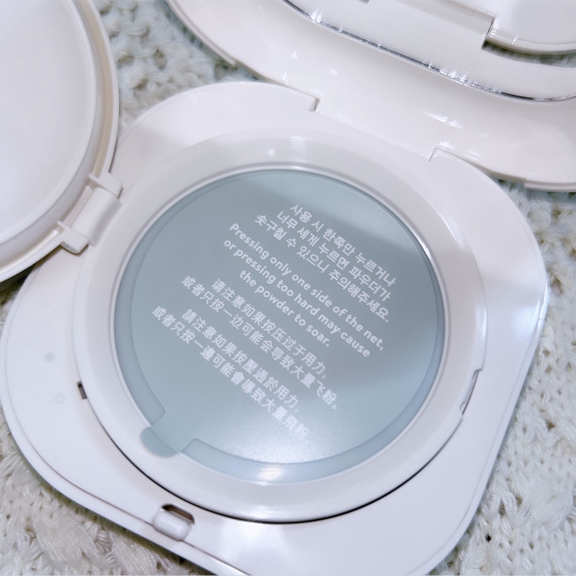 ネオ エッセンシャル フィニッシュパウダー/LANEIGE/ルースパウダーを使ったクチコミ（3枚目）