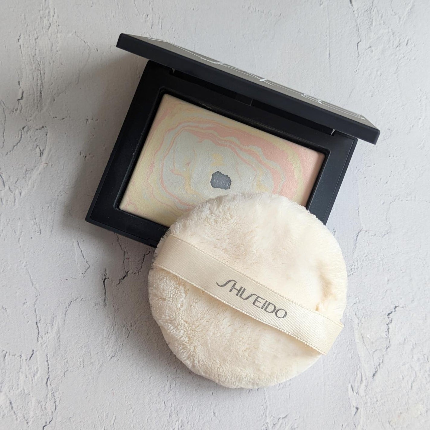 ライトリフレクティング プリズマティックパウダー/NARS/プレストパウダーを使ったクチコミ(4枚目)