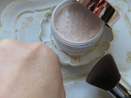 トランスルーセント ルース セッティング パウダー トーンアップ ローズ/ローラ メルシエ/ルースパウダーを使ったクチコミ(4枚目)