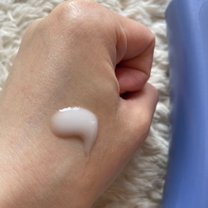 プレミアムボディミルク ホワイトニング【医薬部外品】		/ニベア/ボディミルクを使ったクチコミ(2枚目)