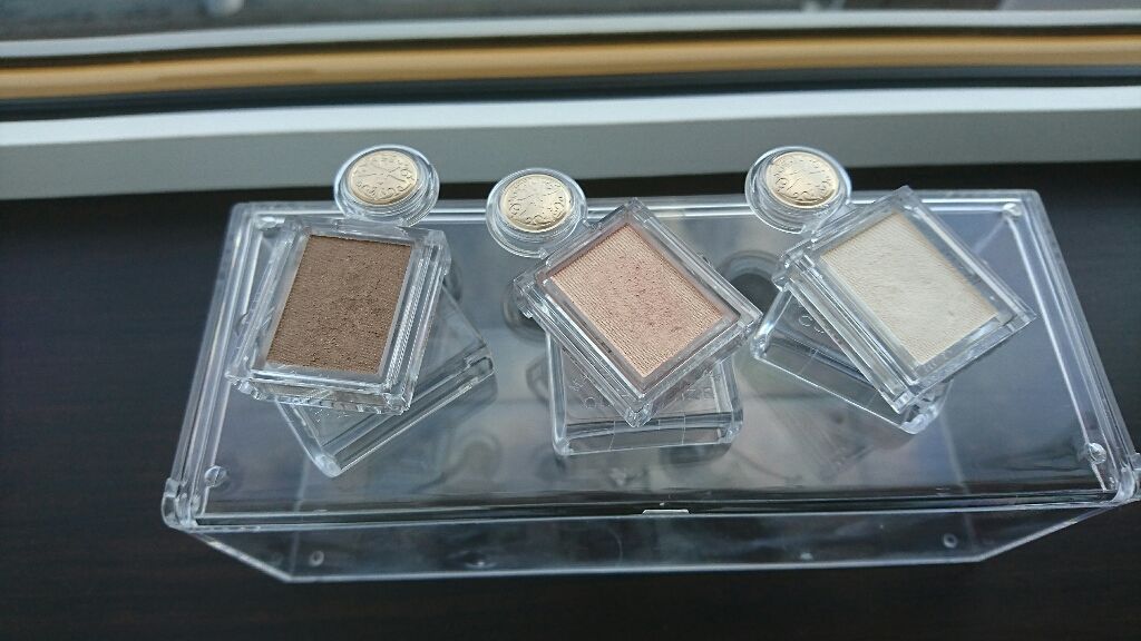 シャドーカスタマイズ/MAJOLICA MAJORCA/単色アイシャドウを使ったクチコミ（1枚目）