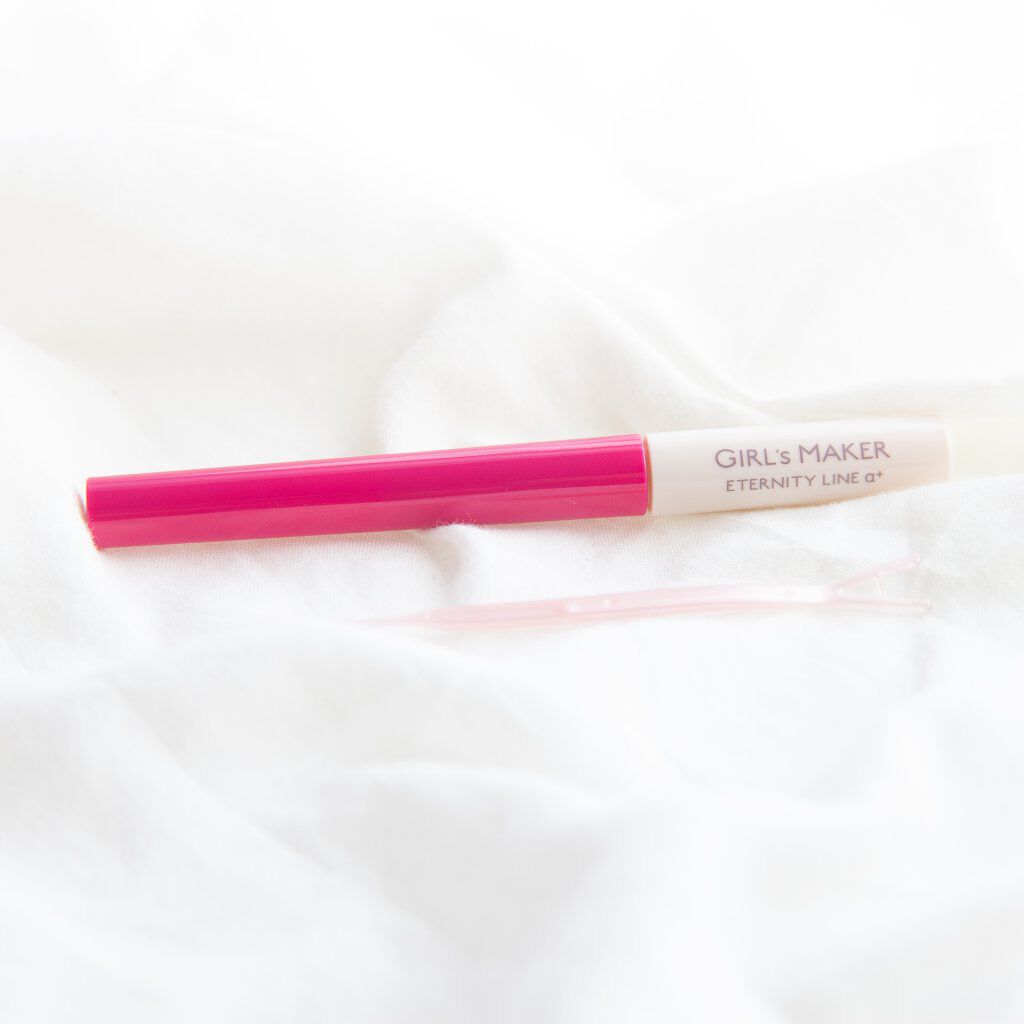 lena on LIPS 「⠀⠀強力ふたえライナー👀💗⠀🖇エタニティラインα+⠀リニューア..」(1枚目)