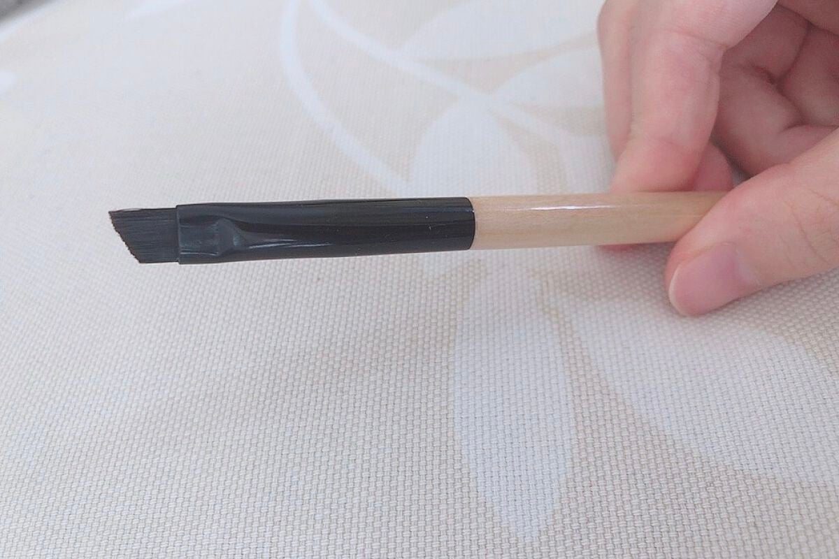 スッと引けるパッと決まるアイブロウブラシ/ウエルシア/メイクブラシを使ったクチコミ(1枚目)