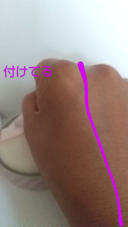 すっぴんパウダーC パステルローズの香り/クラブ/プレストパウダーを使ったクチコミ(3枚目)