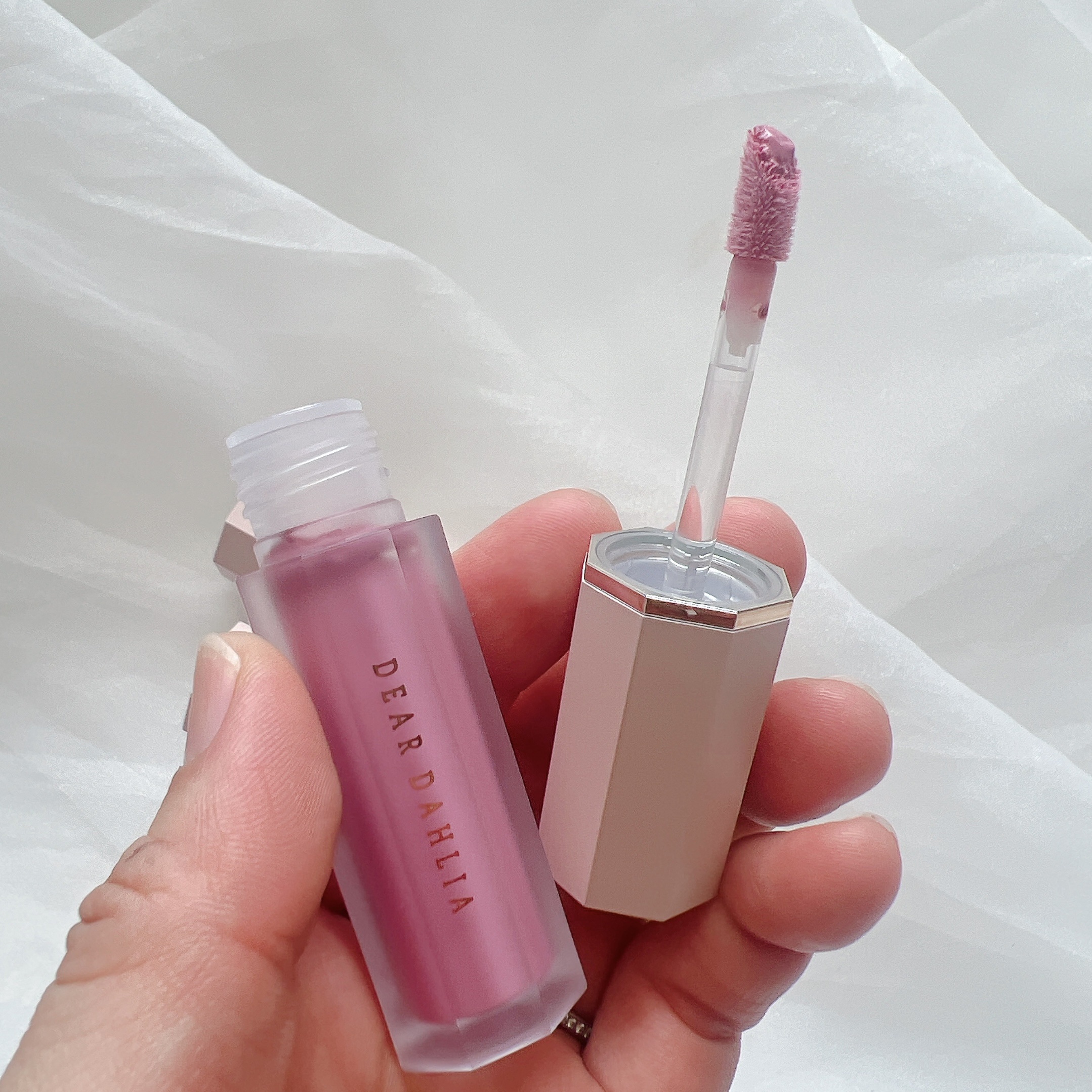 ペタルドロップリキッドブラッシャー/DEAR DAHLIA/リキッドチークを使ったクチコミ（2枚目）