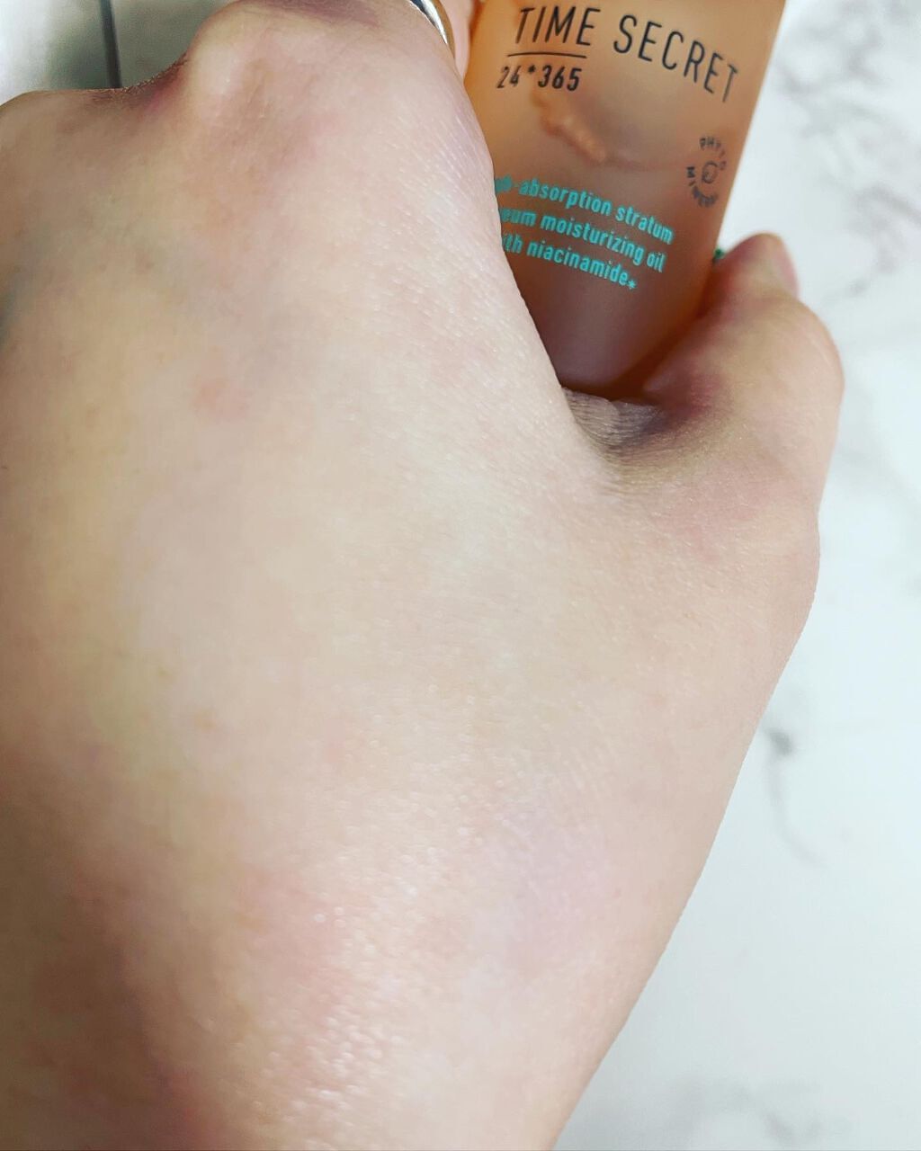 HARU on LIPS 「タイムシークレットのミネラルオイルセラム使ってみました❤️ハト..」(3枚目)