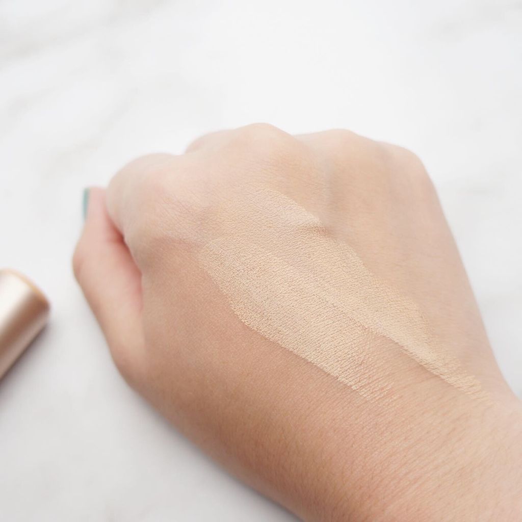 CR ハイドレイティング ファンデーション スティック/bareMinerals/その他ファンデーションを使ったクチコミ（3枚目）