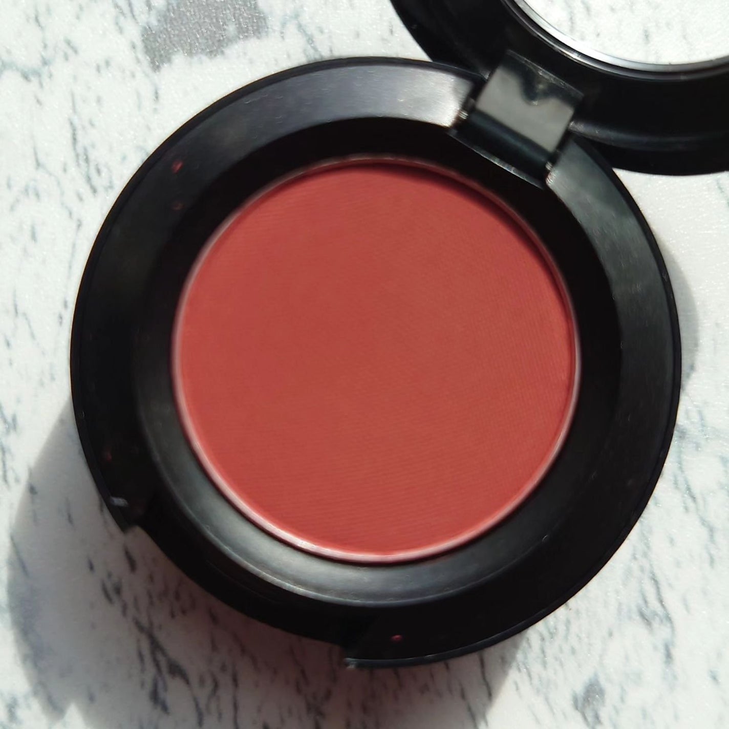 スモール アイシャドウ/M・A・C/単色アイシャドウを使ったクチコミ(3枚目)