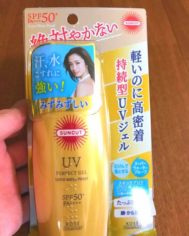 サンカット パーフェクトUVジェル
スーパーウォータープルーフ 100g
SPF50+ PA++++  KOSE
Amazonのセールで500円いかないくらいで購入。
通常は約800円いかないくらいだと