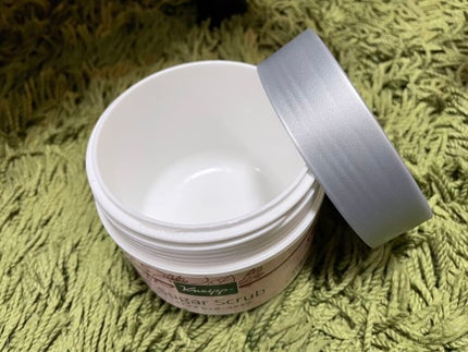 クナイプ シュガースクラブ スイートアーモンド  スイートアーモンド 200ml【旧】/クナイプ/ボディスクラブを使ったクチコミ(1枚目)