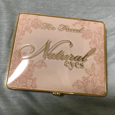 ナチュラル アイズ ニュートラル アイシャドウ パレット/Too Faced/パウダーアイシャドウを使ったクチコミ（3枚目）