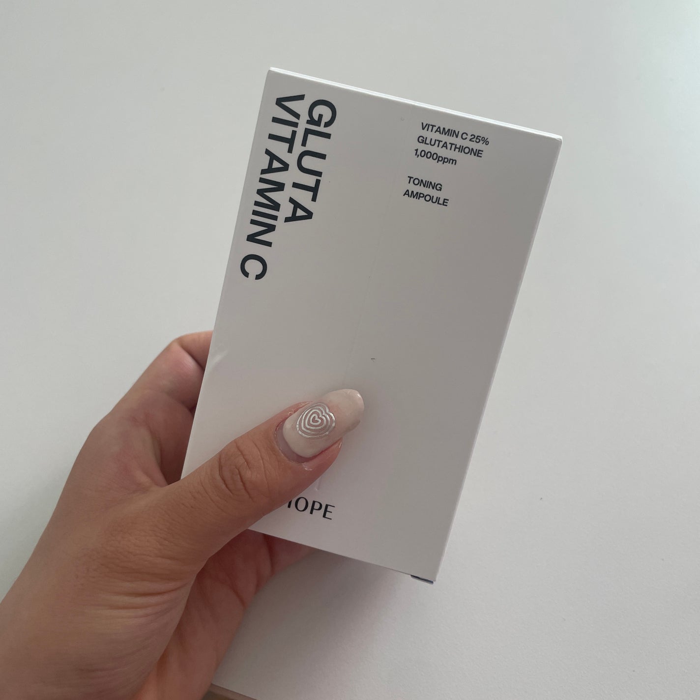 グルタ ビタミンC トーニング アンプル/IOPE/美容液を使ったクチコミ(2枚目)