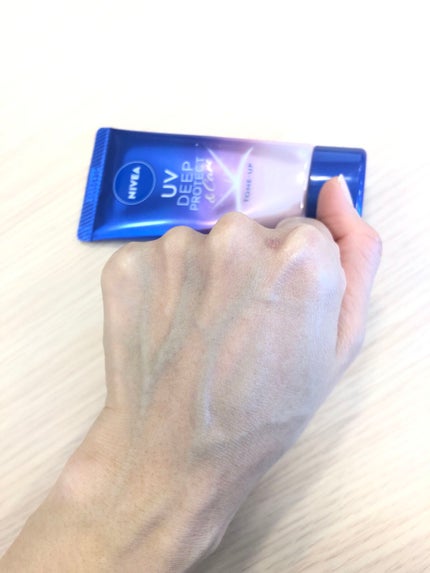 ニベアUV ディープ プロテクト&ケア トーンアップ エッセンス/ニベア/日焼け止めローションを使ったクチコミ(4枚目)
